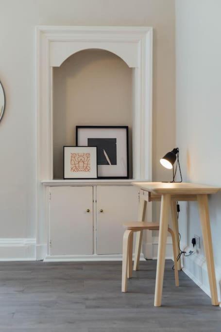 Stylish Stirling Apartment - Free Parking Dış mekan fotoğraf